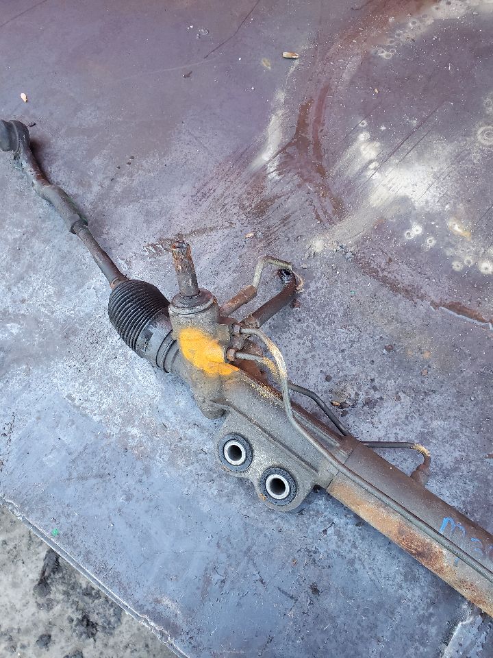 2005 NISSAN TITAN STEERING GEAR RACK - 467152 — photo 2