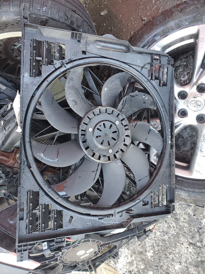 2012 BMW 550i RAD COND FAN MOTOR - 467190