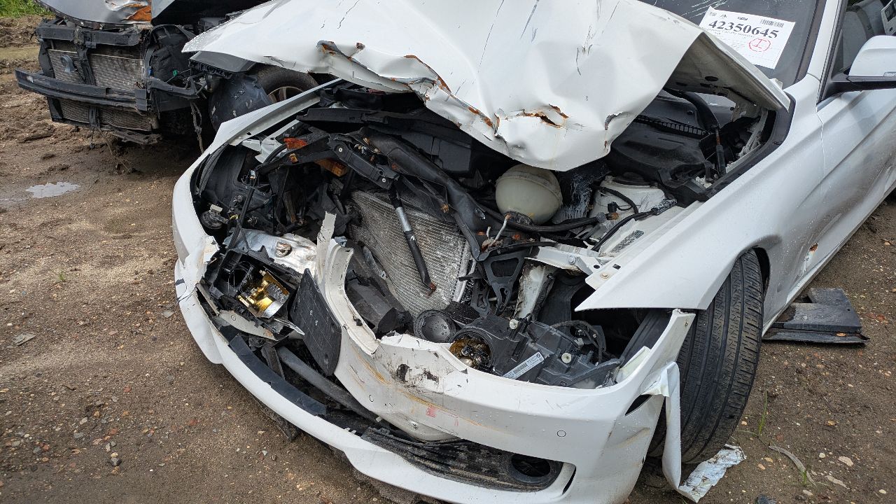 2015 BMW 328i 4cyl Gasoline Turbo 2.0 CARRIER ASSEMBLY - 467446 — photo 2