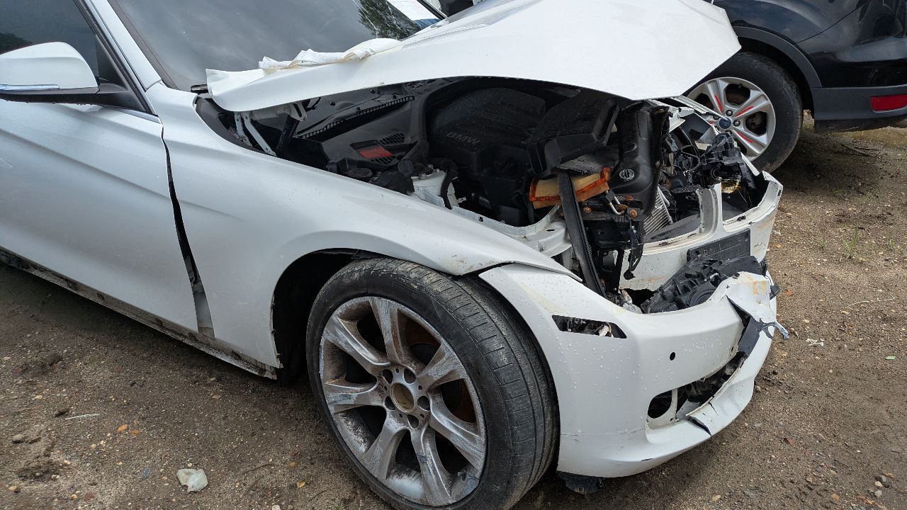 2015 BMW 328i 4cyl Gasoline Turbo 2.0 CARRIER ASSEMBLY - 467446 — photo 5