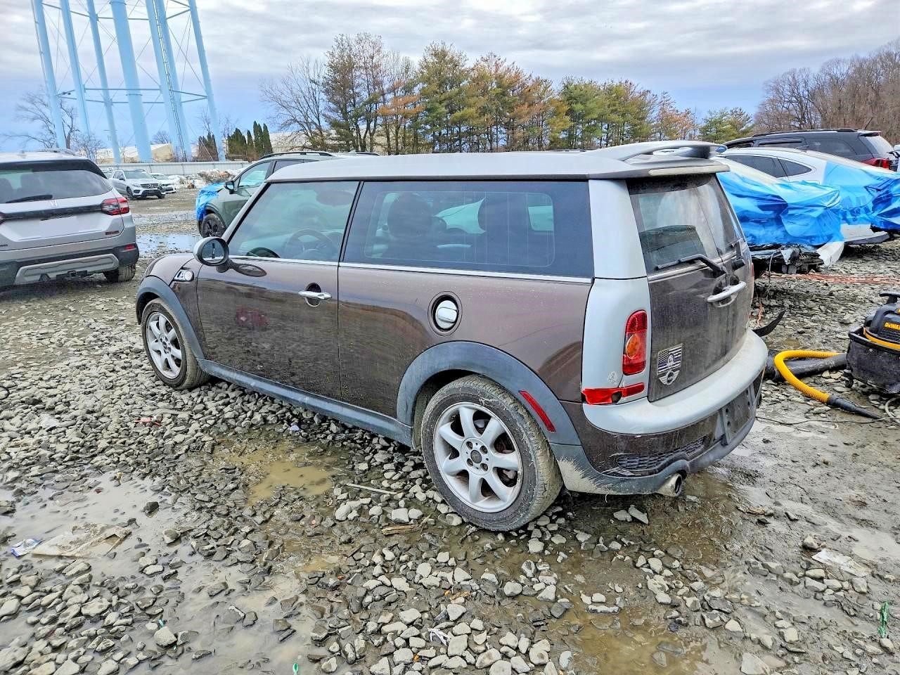 2009 MINI COOPER CLUBMAN 4cyl Gasoline Turbo 1.6 Turbo-Supercharger - 467697 — photo 2