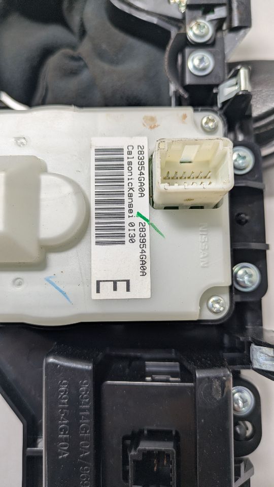 2021 INFINITI Q50 Console, Front - 467776 — photo 3