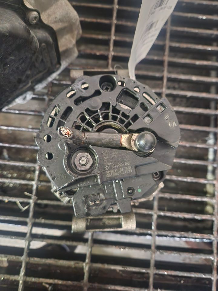 2017 VOLKSWAGEN CC ALTERNATOR - 467804 — photo 4