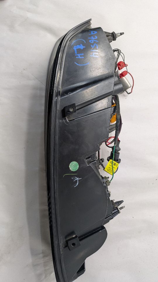 2016 CHEVROLET CAMARO 4cyl Gasoline Turbo 2.0 Left HEADLAMP ASSEMBLY - 467850