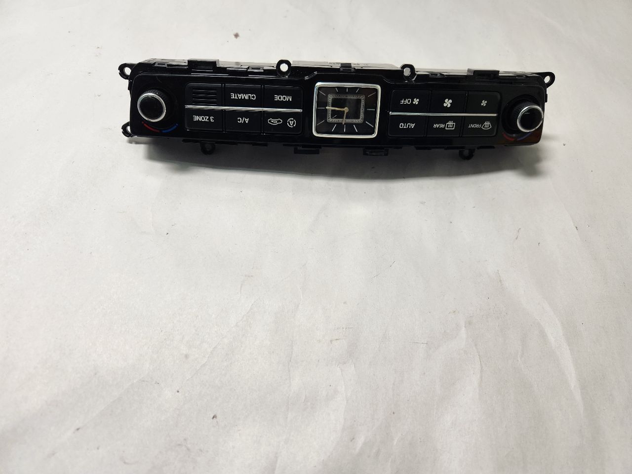 2014 HYUNDAI EQUUS TEMP CONTROL - 467896 — photo 1