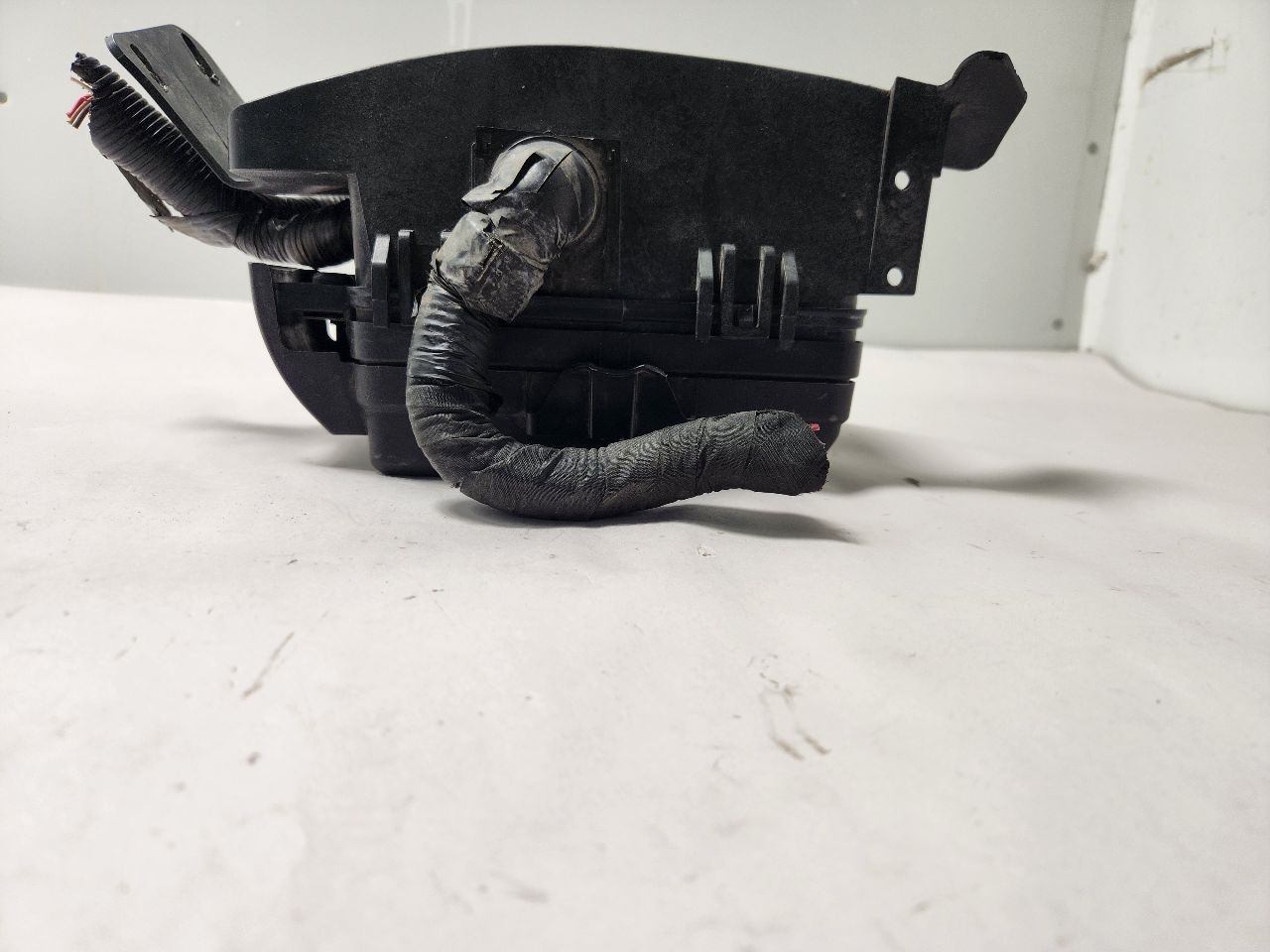 2012 CHEVROLET IMPALA Fuse Box, Engine - 467905 — photo 4