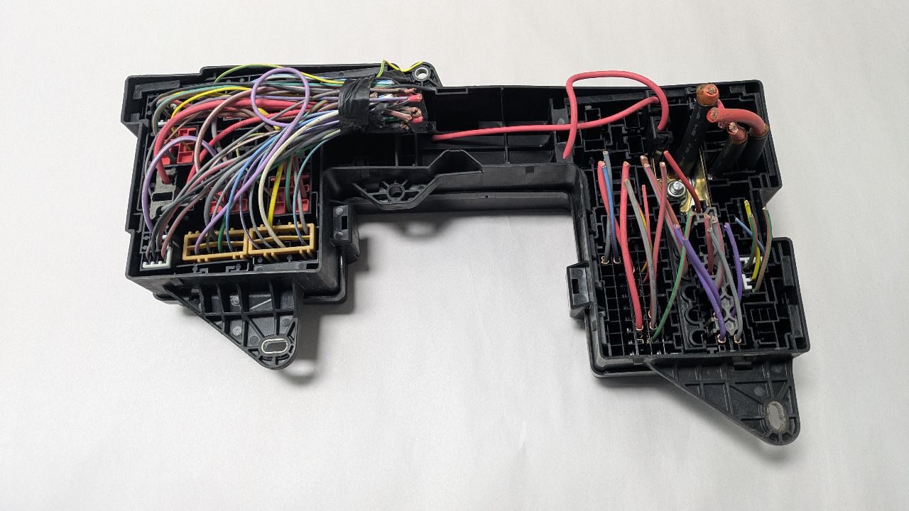 2010 JAGUAR XF Fuse Box, Engine - 467989