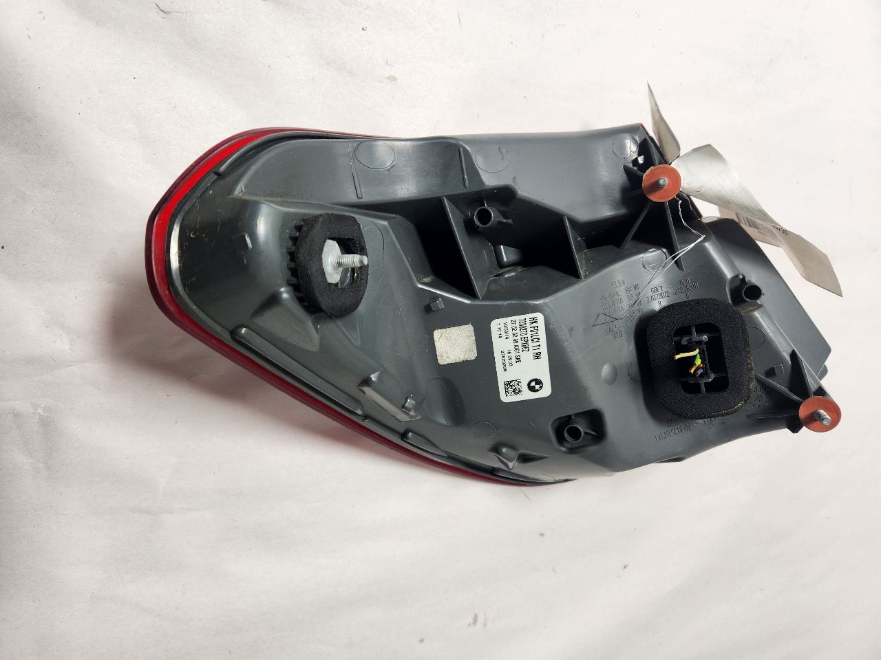 2015 BMW 740i Right TAIL LAMP - 468957 — photo 2