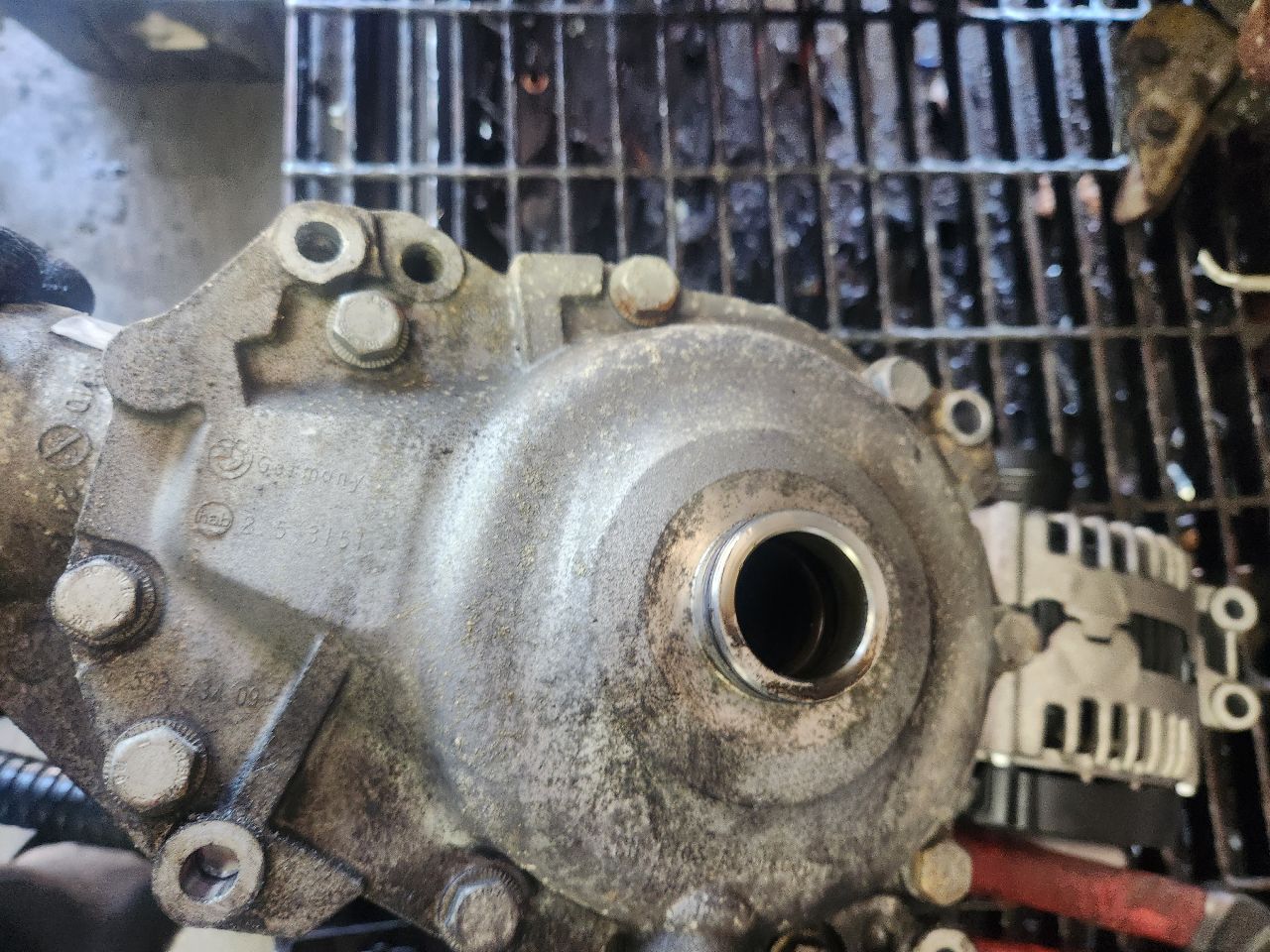 2010 BMW 328i CARRIER ASSEMBLY - 469344 — photo 3