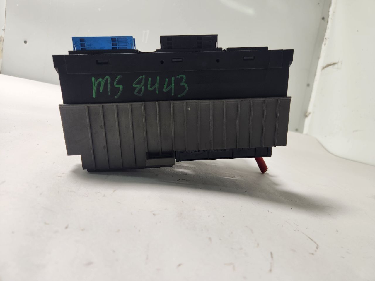 2010 BMW 328i Fuse Box, Engine - 469354 — photo 4
