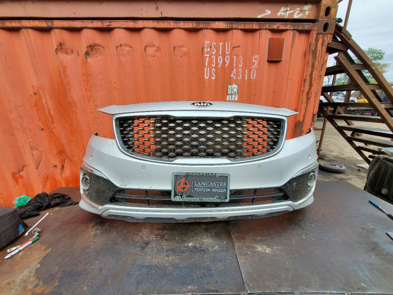 2015 KIA SEDONA 6cyl Gasoline 3.3 BUMPER ASSY, FRONT - 469643