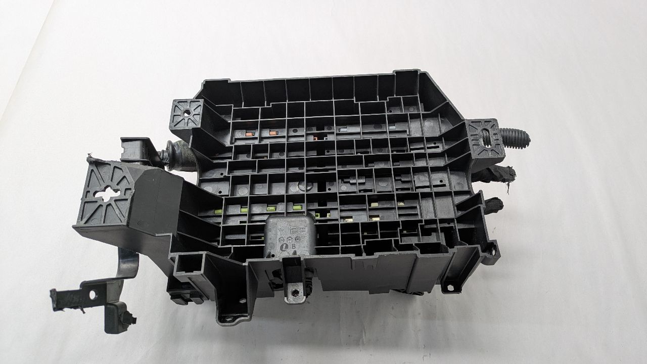 2016 GMC YUKON Fuse Box, Engine - 469694 — photo 7