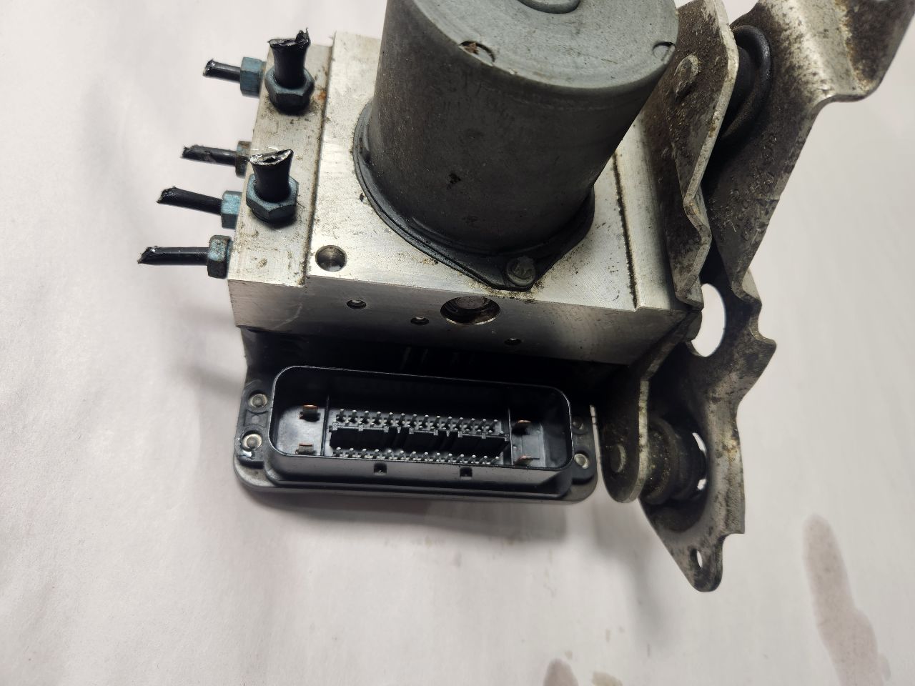 2014 AUDI A6 Anti-lock Brake Pts - 469750 — photo 2