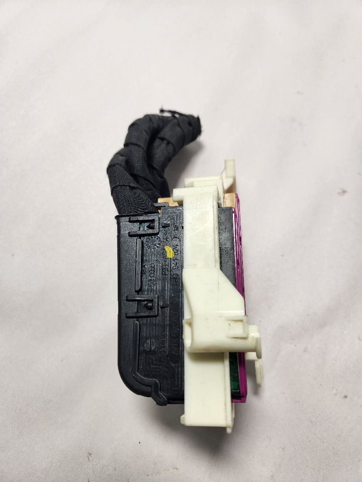 2014 AUDI A6 Left Fuse Box, Engine - 469754 — photo 4