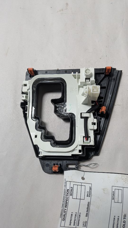 2017 TOYOTA SIENNA INTERIOR TRIM PANEL - 469788 — photo 2