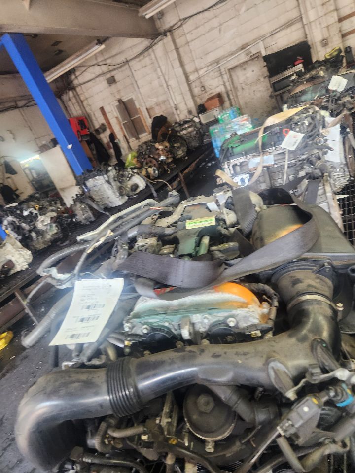 2016 INFINITI Q50 ENGINE ASSEMBLY - 469864 — photo 4