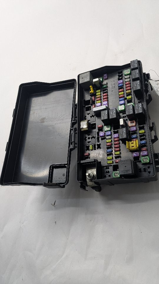2013 DODGE 1500 PICKUP Fuse Box, Engine - 469890 — photo 7