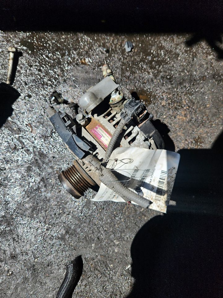 2017 TOYOTA SIENNA ALTERNATOR - 469979