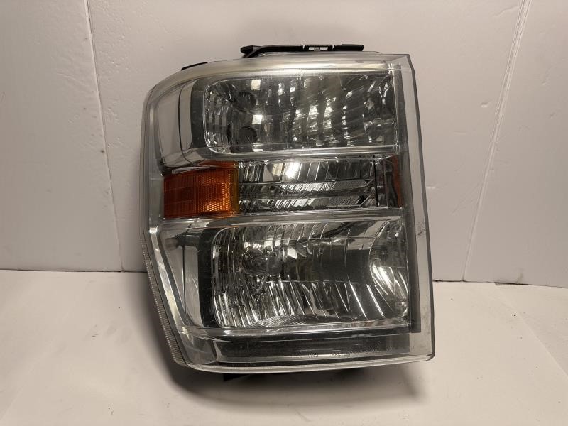 2010 FORD E350 VAN Right HEADLAMP ASSEMBLY - 470