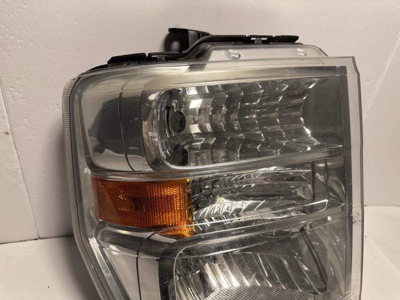 2010 FORD E350 VAN Right HEADLAMP ASSEMBLY - 470 — photo 3