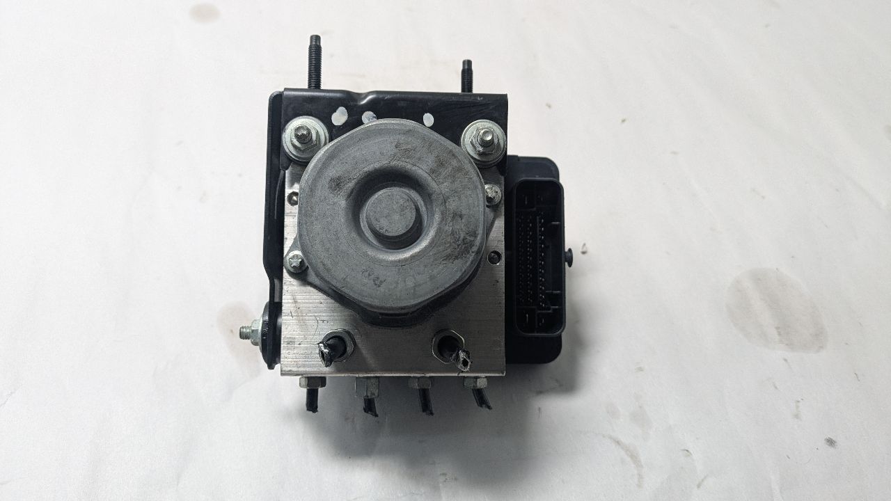 2017 NISSAN ROGUE SPORT Anti-lock Brake Pts - 470015