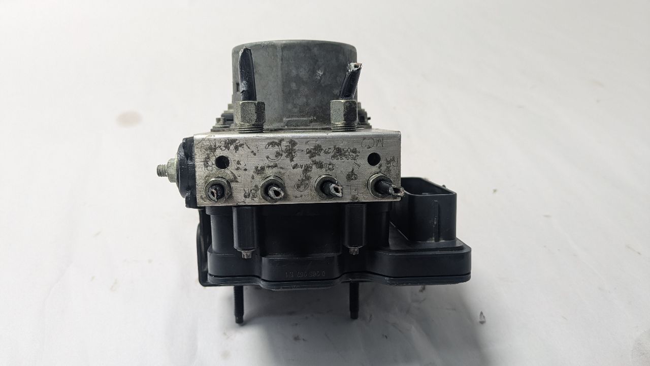 2017 NISSAN ROGUE SPORT Anti-lock Brake Pts - 470015 — photo 3