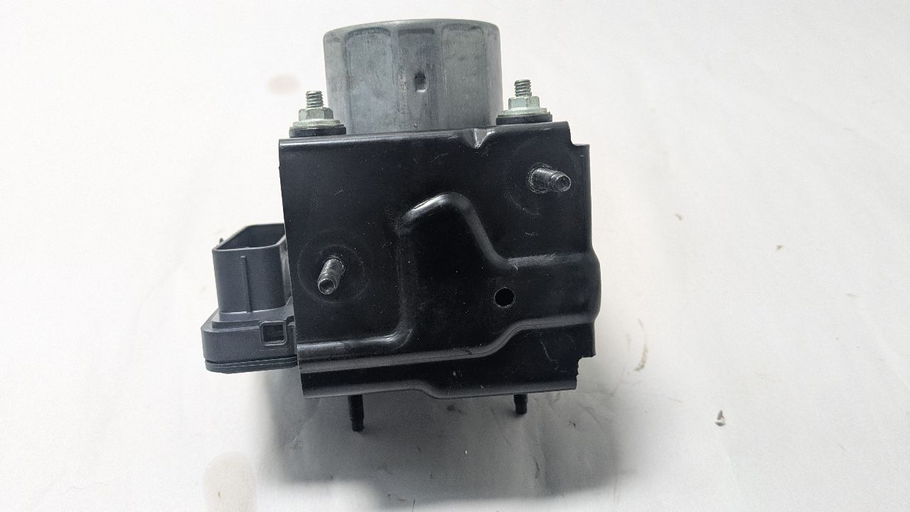 2017 NISSAN ROGUE SPORT Anti-lock Brake Pts - 470015 — photo 5