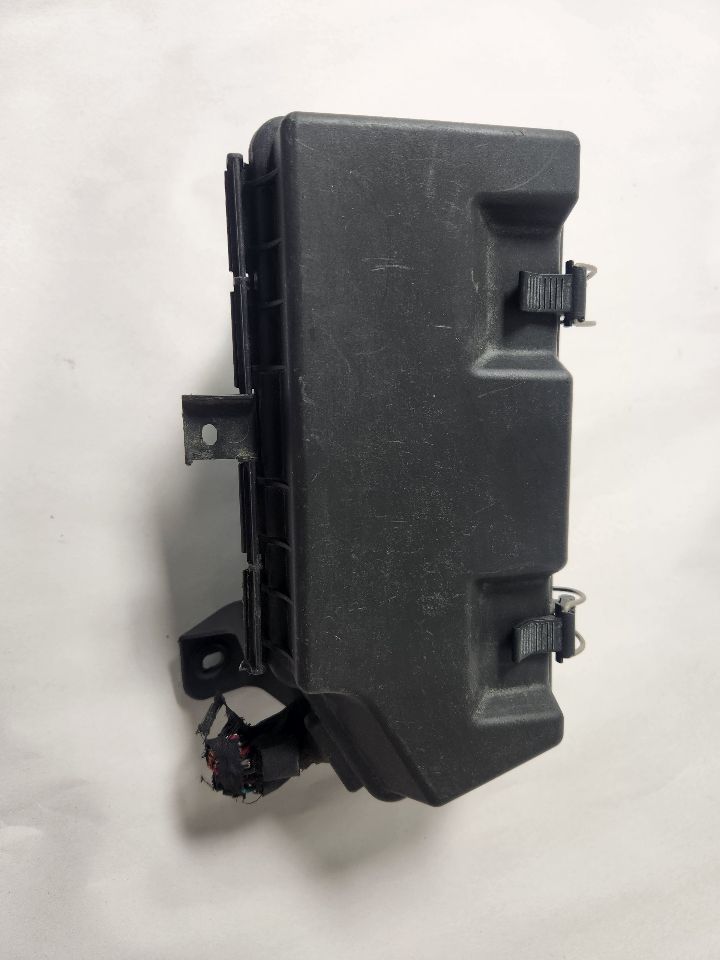 2012 MERCEDES-BENZ GL-CLASS Fuse Box, Engine - 470037