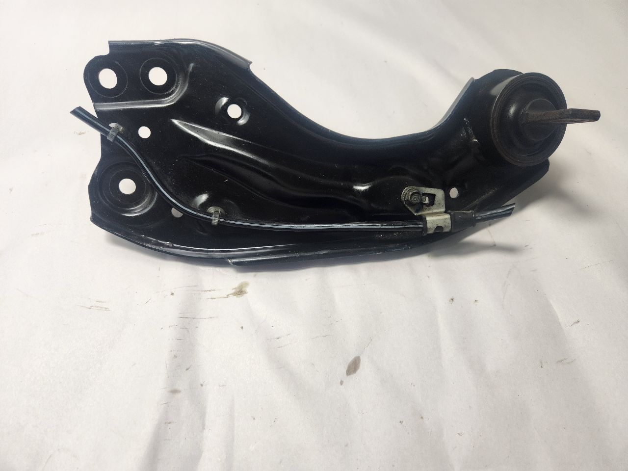 2020 HONDA ACCORD Left LOWER CNTRL ARM, RR - 470164 — photo 1