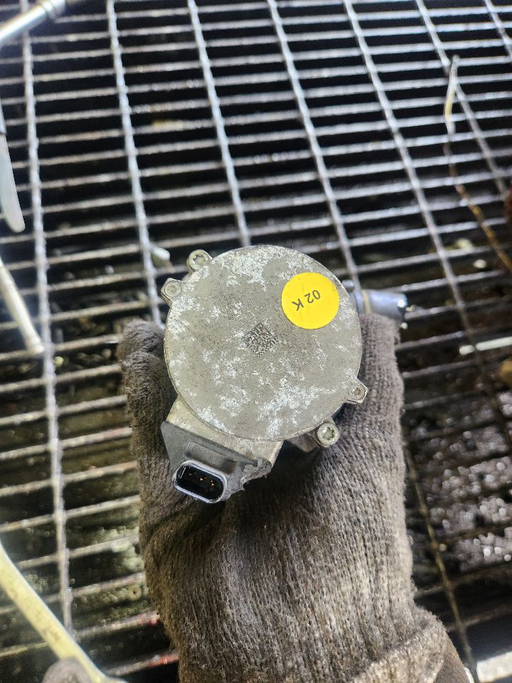 2013 VOLKSWAGEN JETTA Coolant Pump - 470221 — photo 4