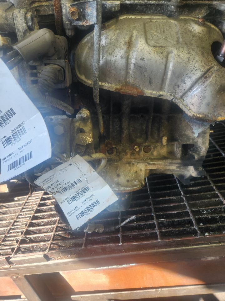2010 TOYOTA SIENNA ENGINE ASSEMBLY - 470338