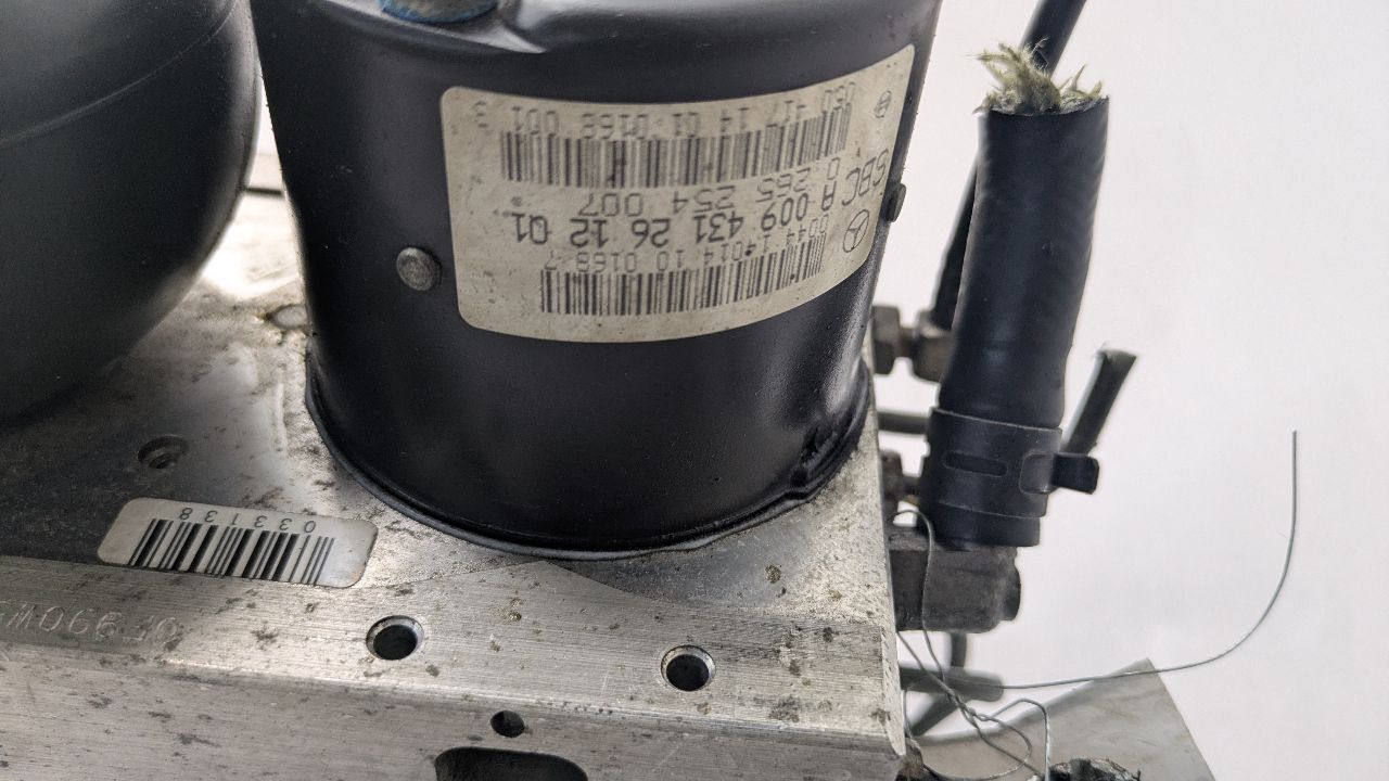 2005 MERCEDES-BENZ E-CLASS Anti-lock Brake Pts - 470346 — photo 3
