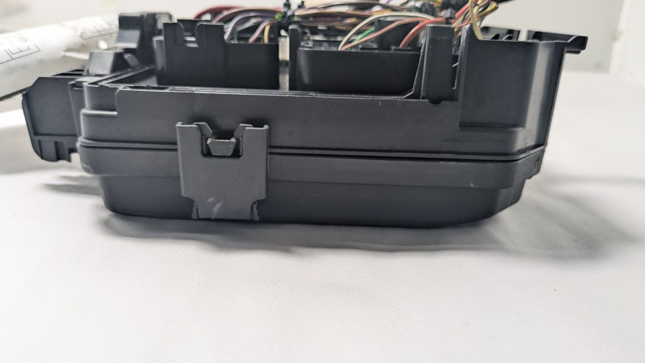 2017 CHEVROLET CRUZE Fuse Box, Engine - 470495 — photo 2