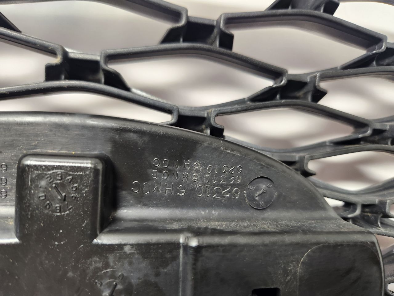 2021 INFINITI Q50 GRILLE - 470622 — photo 6