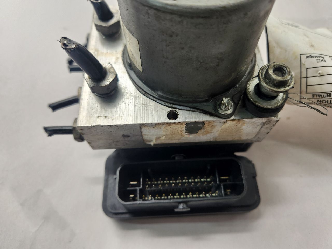 2019 FORD FLEX Anti-lock Brake Pts - 470691 — photo 2