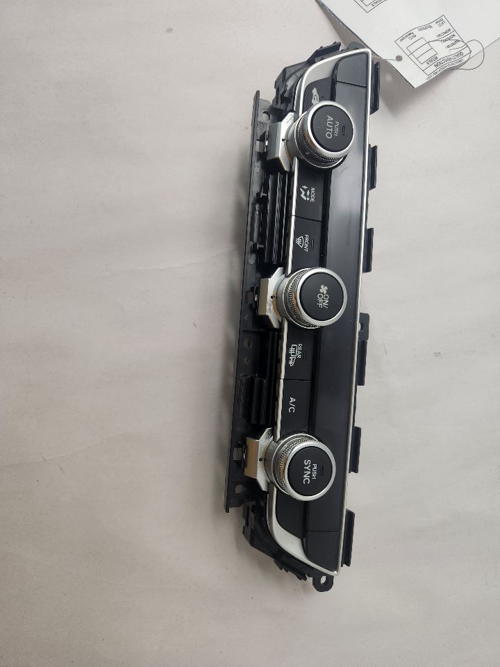 2021 HONDA ACCORD TEMP CONTROL - 470707 — photo 1
