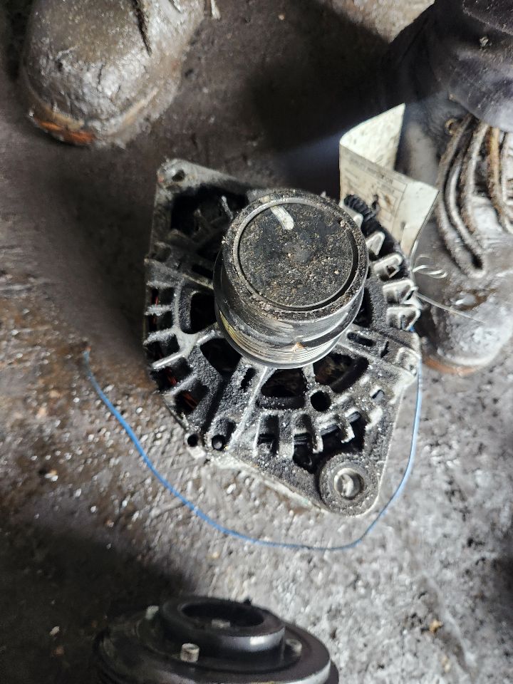 2016 HYUNDAI TUCSON ALTERNATOR - 470827 — photo 2