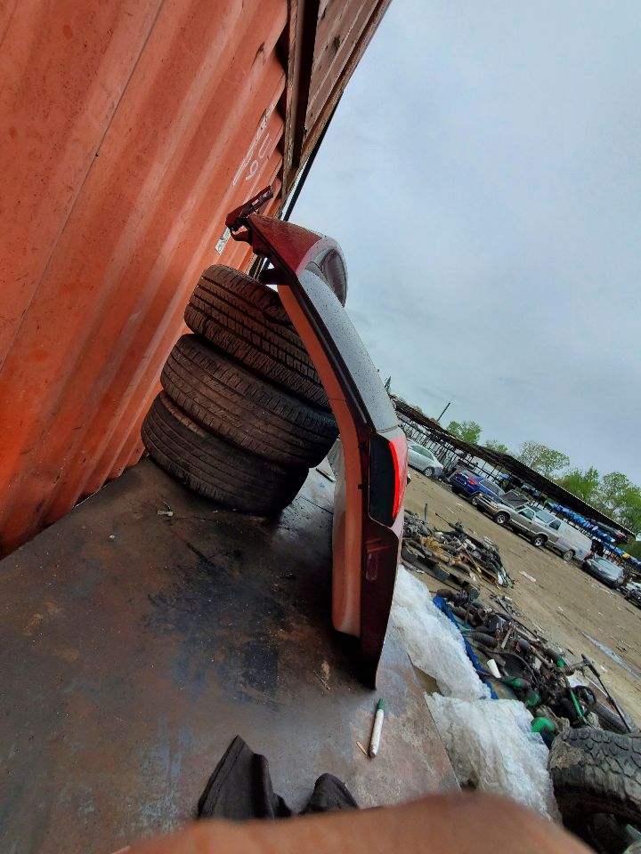 2022 JEEP VOYAGER Decklid  Tailgate - 470991 — photo 4