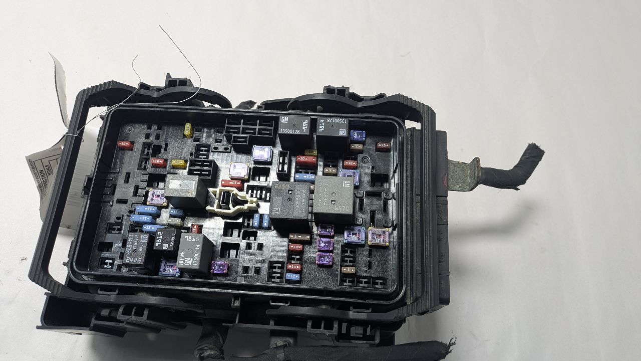 2018 CHEVROLET MALIBU Fuse Box, Engine - 471007 — photo 7