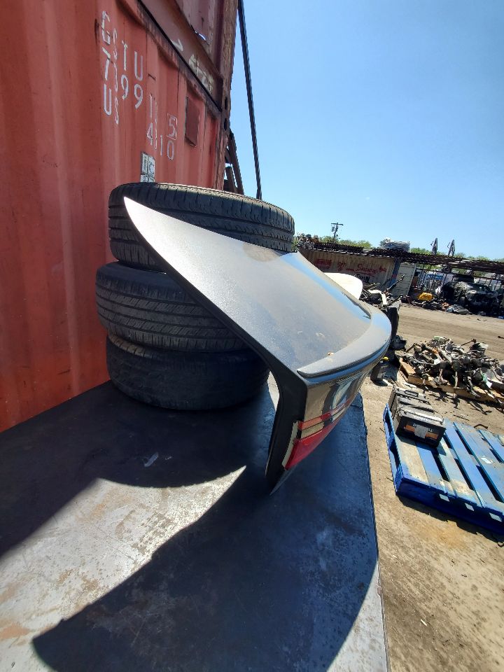 2017 JAGUAR XF 6cyl Supercharged 3.0 Decklid  Tailgate - 471022 — photo 2