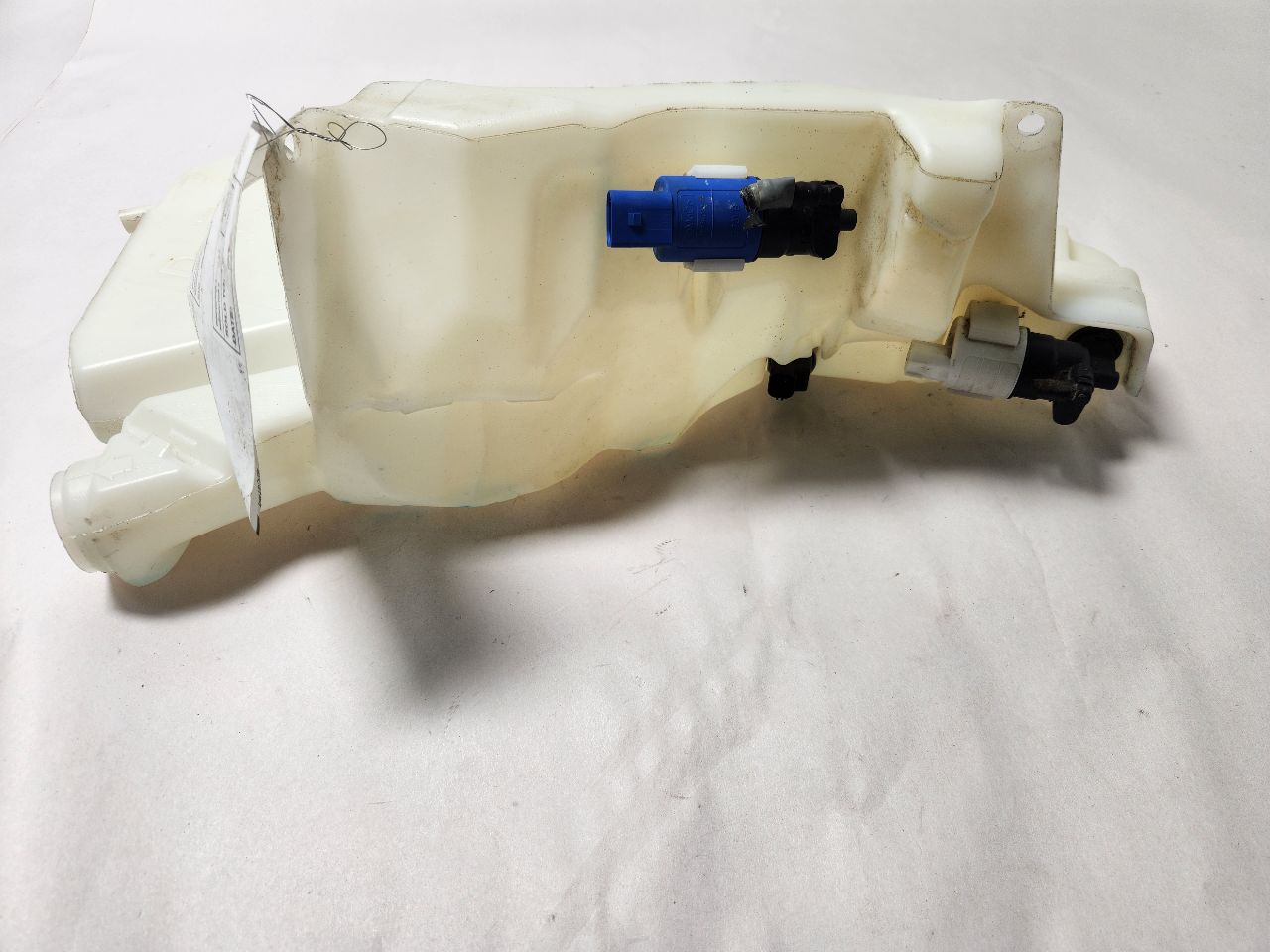 2017 JAGUAR XF 6cyl Supercharged 3.0 Coolant Reservoir - 471023 — photo 3