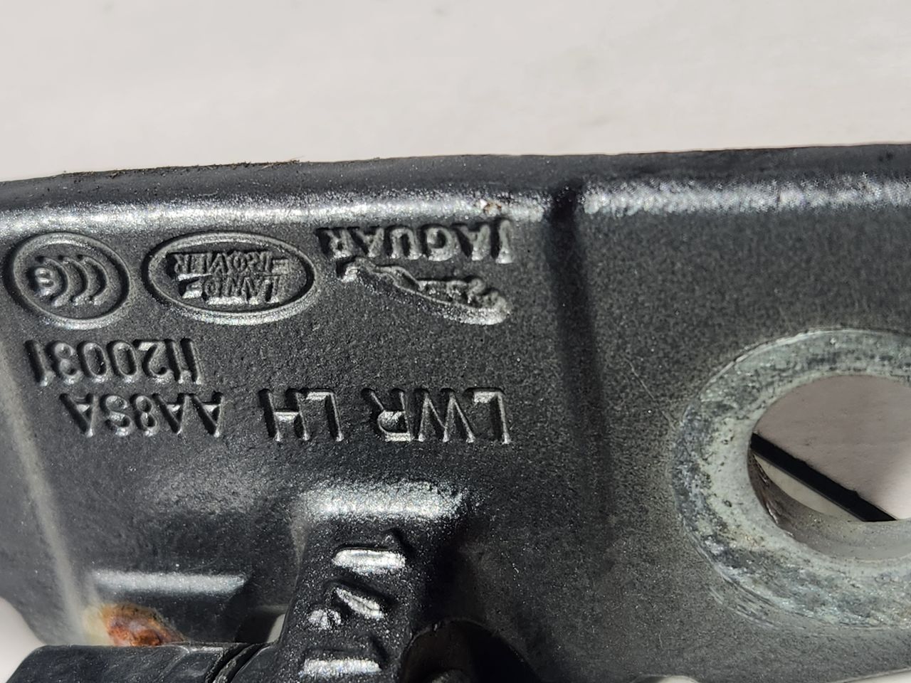 2017 JAGUAR XF 6cyl Supercharged 3.0 DOOR HINGE, REAR - 471027 — photo 5