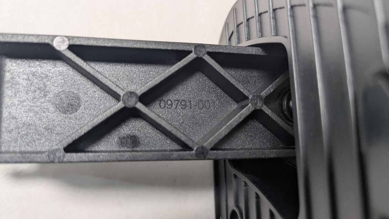 2017 JAGUAR XF 6cyl Supercharged 3.0 Accessory Holders - 471037 — photo 6