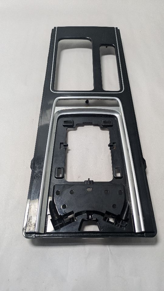 2017 JAGUAR XF 6cyl Supercharged 3.0 Misc. Trim Panel - 471049 — photo 1
