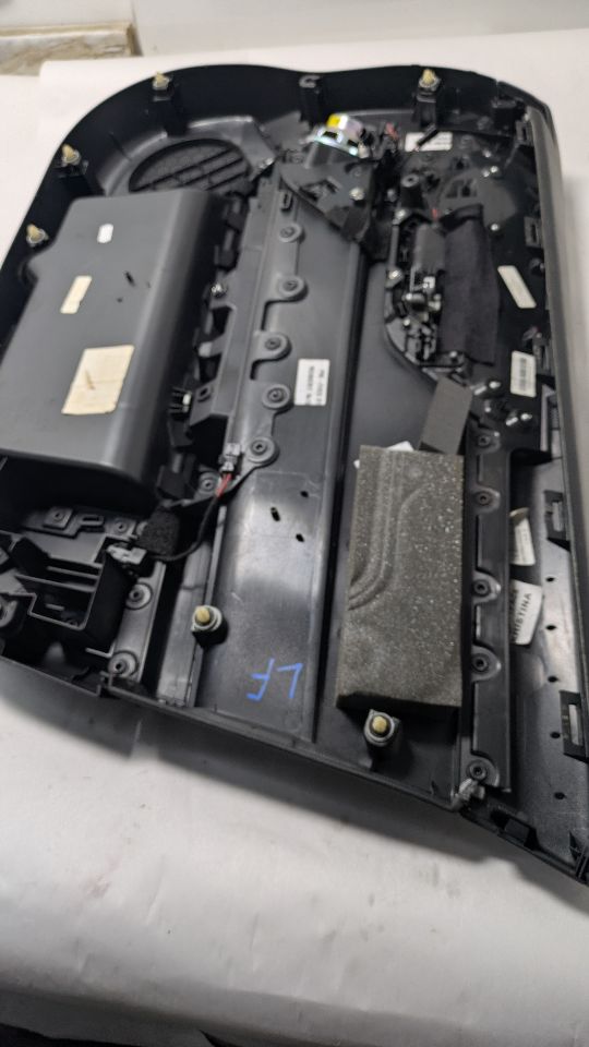2017 JAGUAR XF 6cyl Supercharged 3.0 TRIM PANEL, FR DR - 471076 — photo 7