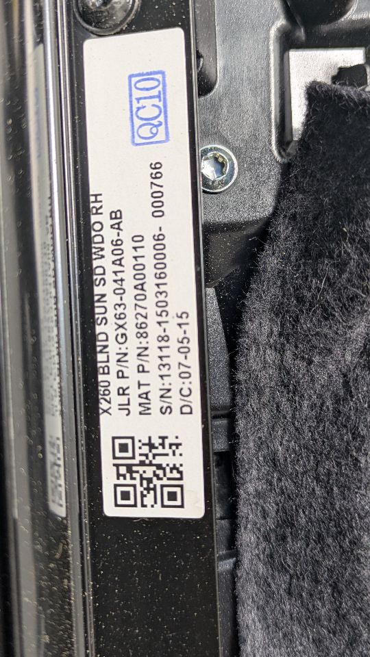 2017 JAGUAR XF 6cyl Supercharged 3.0 TRIM PANEL, RR DR - 471087 — photo 2