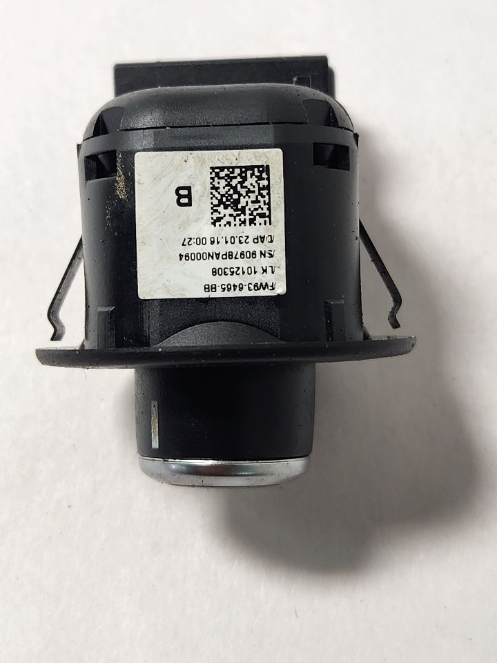 2017 JAGUAR XF 6cyl Supercharged 3.0 Front Door Switch - 471095 — photo 1