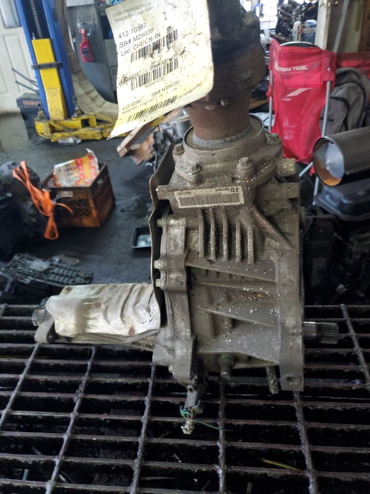 2016 CHEVROLET EQUINOX TRANSFER CASE ASSY - 471237 — photo 1