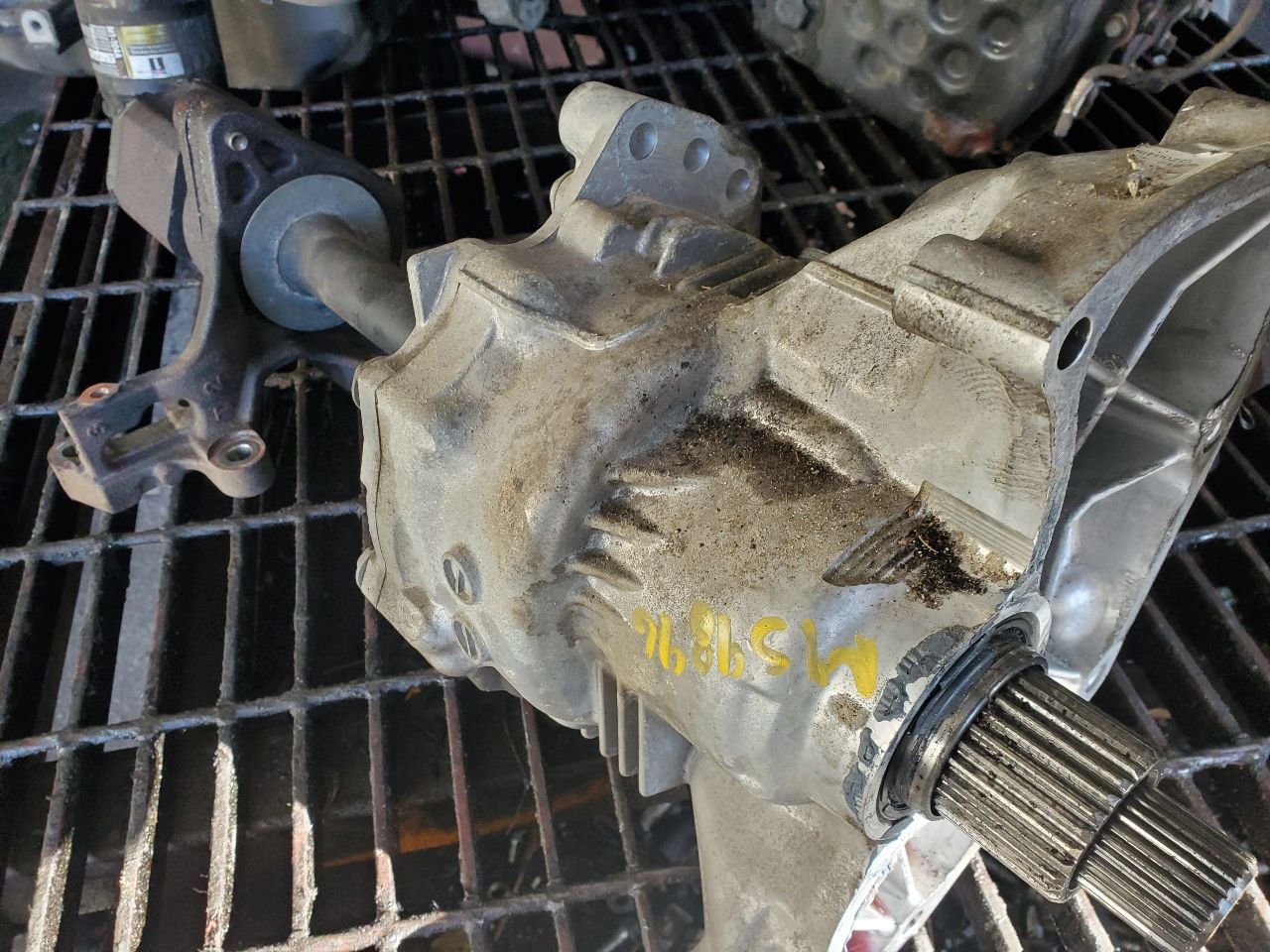 2013 NISSAN MURANO TRANSFER CASE ASSY - 471437 — photo 2