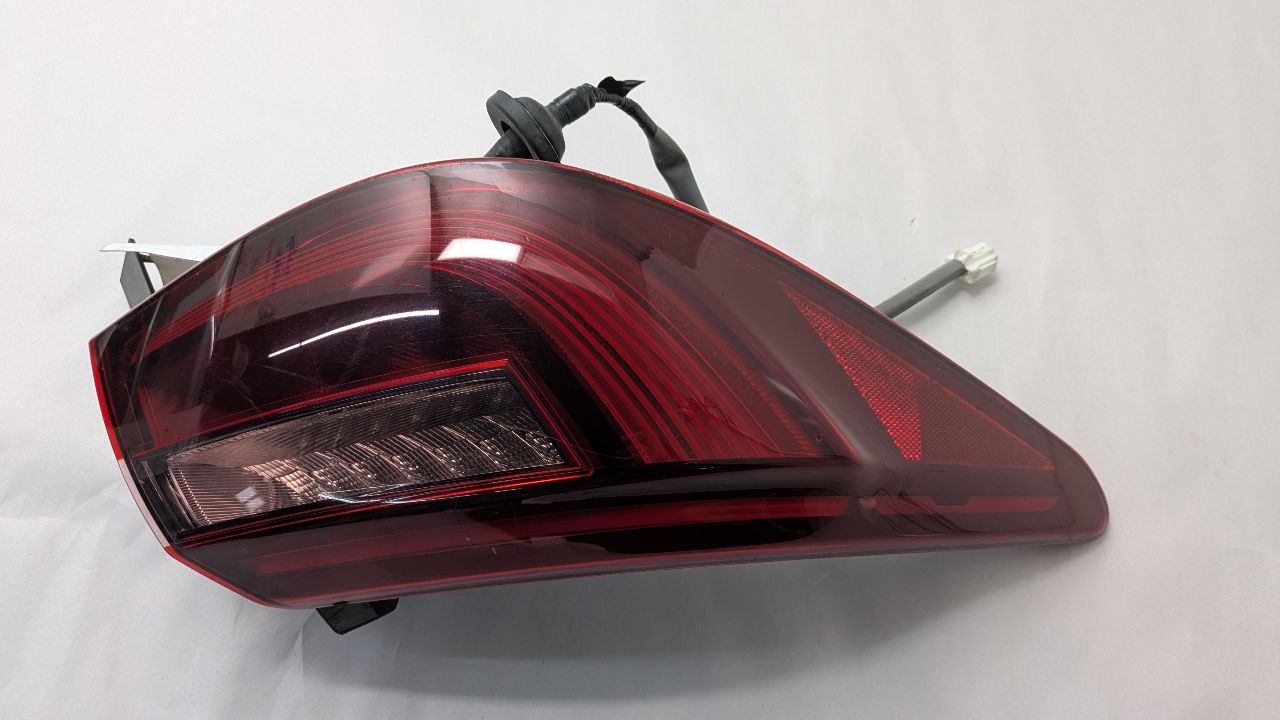 2018 INFINITI Q50 2.0L 4cyl Turbo Gasoline Left TAIL LAMP - 471554